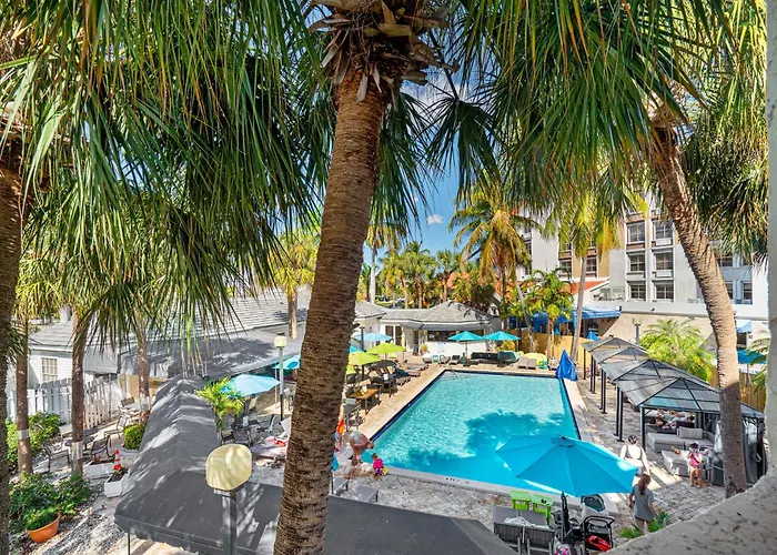 Pet Friendly hotel: Hotolos Hollywood